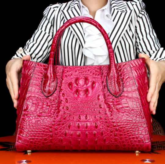 Guangzhou Lone Wolf Leather Goods Co., Ltd.